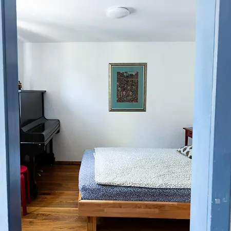 La Casita Linda